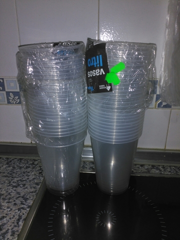 Vasos de plastico de 1 litro